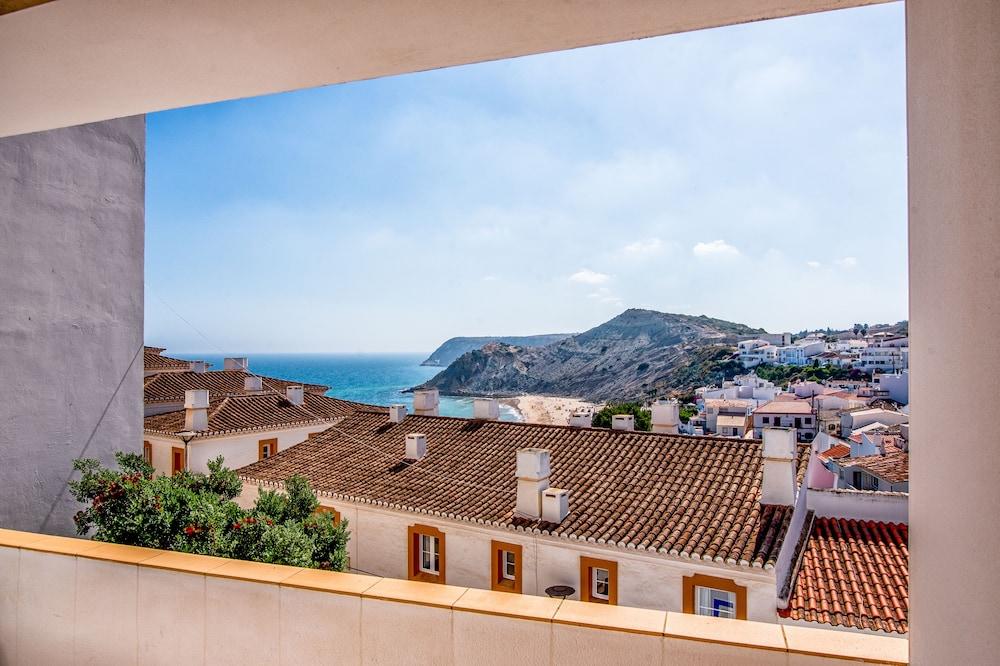 Praia Do Burgau Buitenkant foto